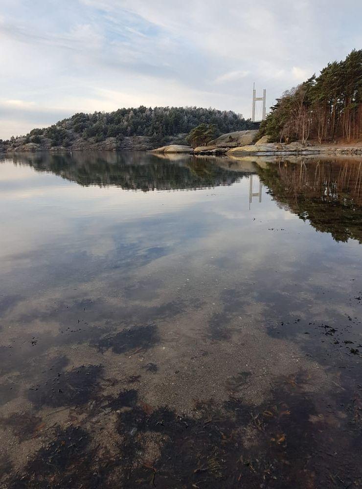 Vid Hawaii badplats, Stenungsund, på julaftonen 2022.