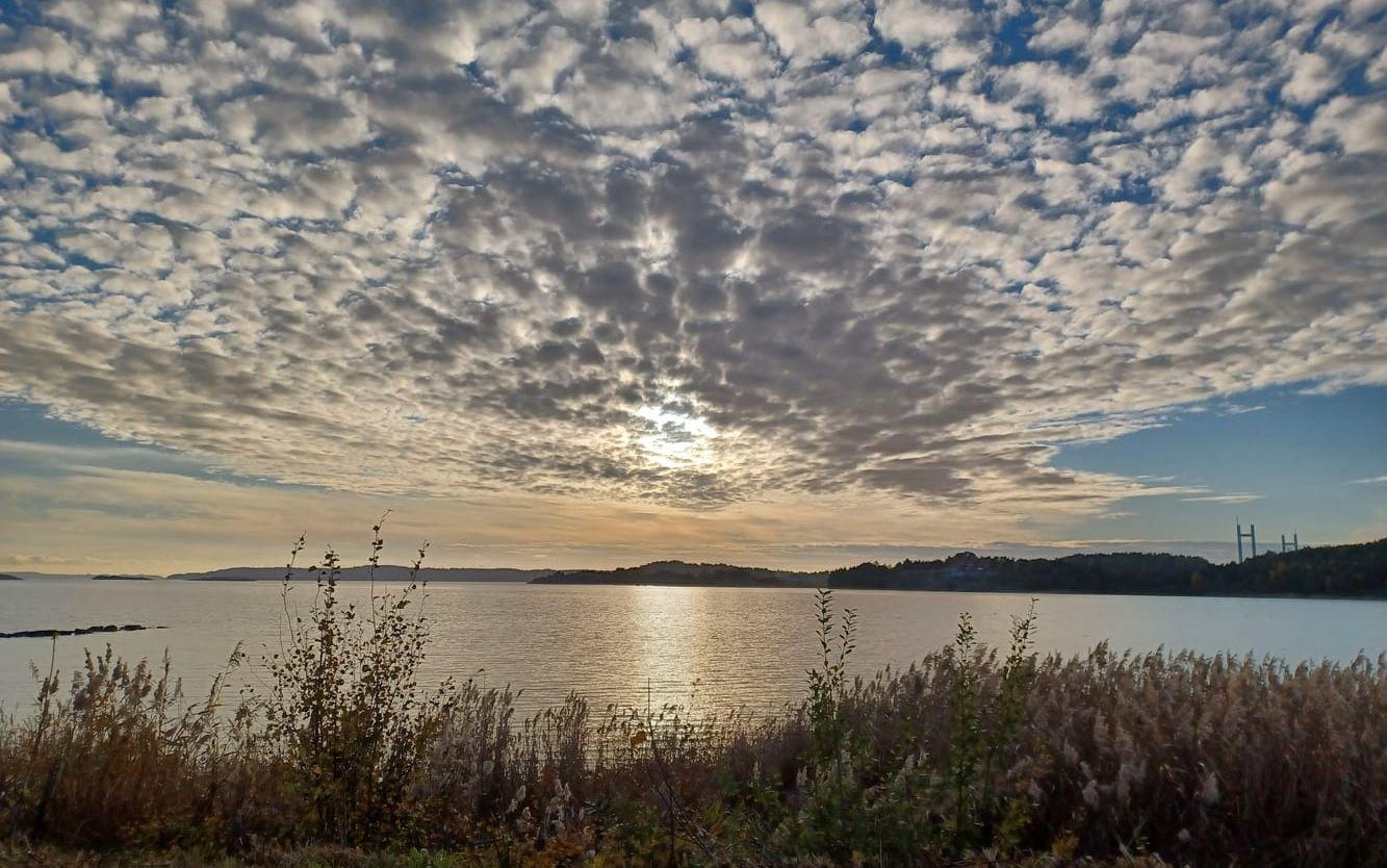 En dramatisk bild över solnedgången, Hakefjorden.