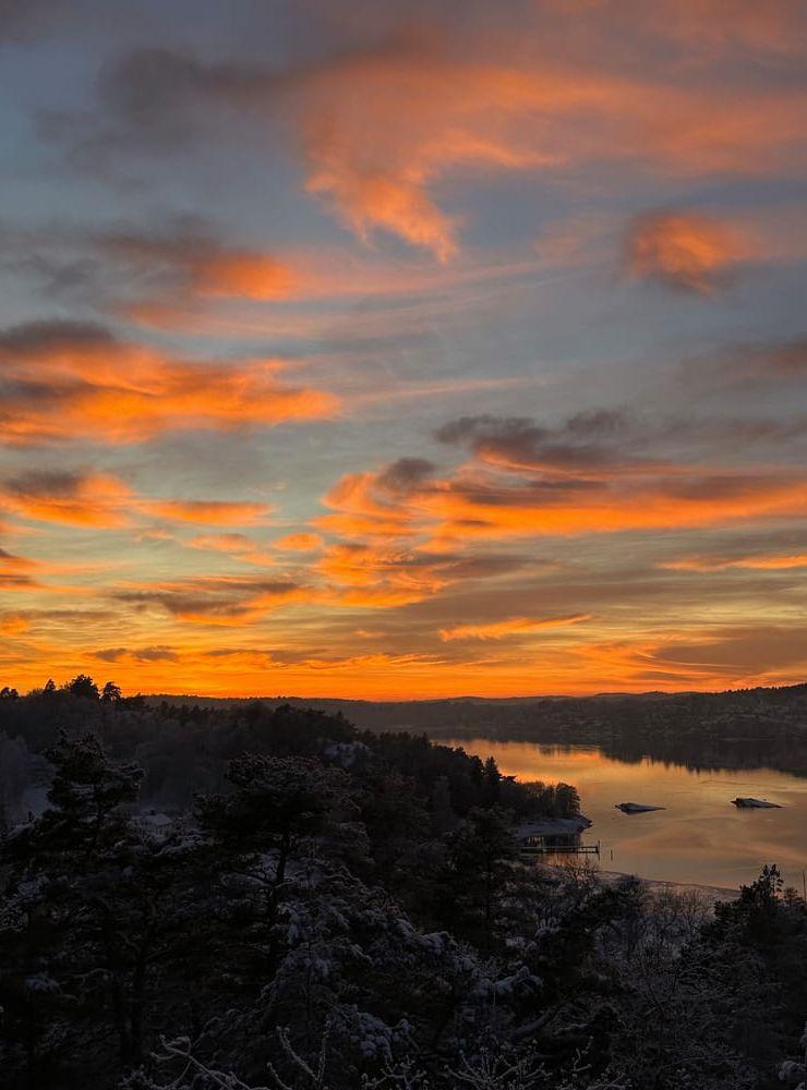 Solnedgång från Hällesdalen, Svenshögen.